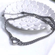 Load image into Gallery viewer, Heart Chocker Necklace