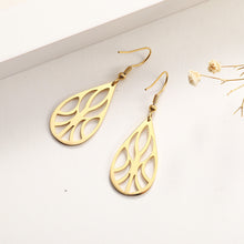 Load image into Gallery viewer, Curvy Geometric Drop Earrings