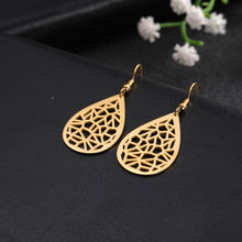 Load image into Gallery viewer, Geometric Web Drop Earrings