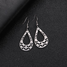 Load image into Gallery viewer, Hollow Wavy Teardrop Earrings