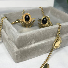 Load image into Gallery viewer, Sun Rays Choker Necklace