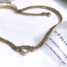 Load image into Gallery viewer, Heart Chocker Necklace