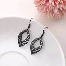 Load image into Gallery viewer, Hollow Wavy Leaf Earrings
